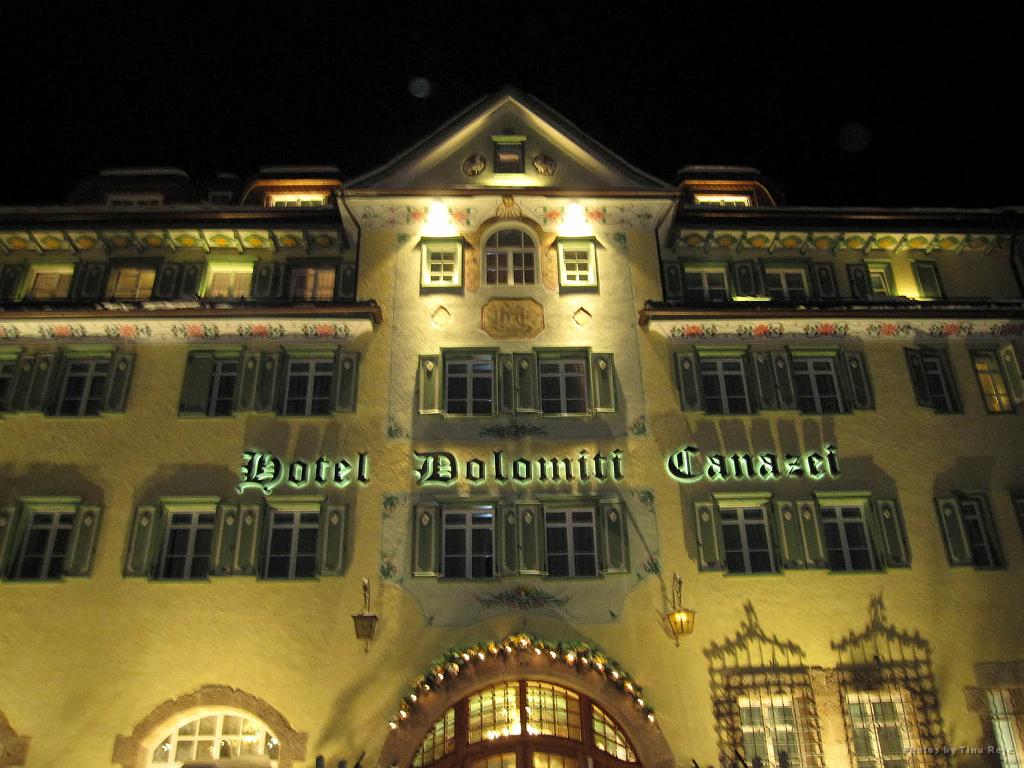 Slika_034.jpg - Canazei by night.