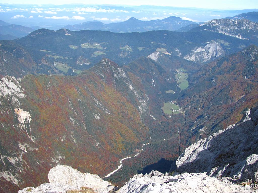 Slika_60.jpg - Logarska dolina z vrha Planjave.