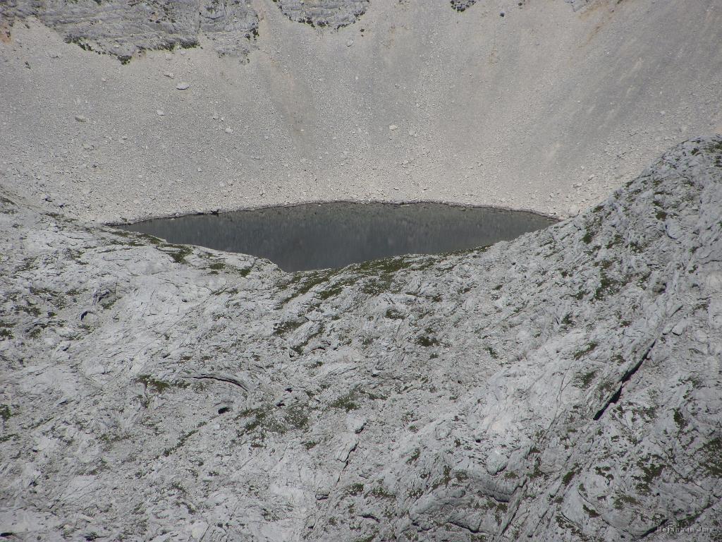 Slika_018.jpg - Drugo (Srednje Kriško jezero) jezero na Kriških podih.