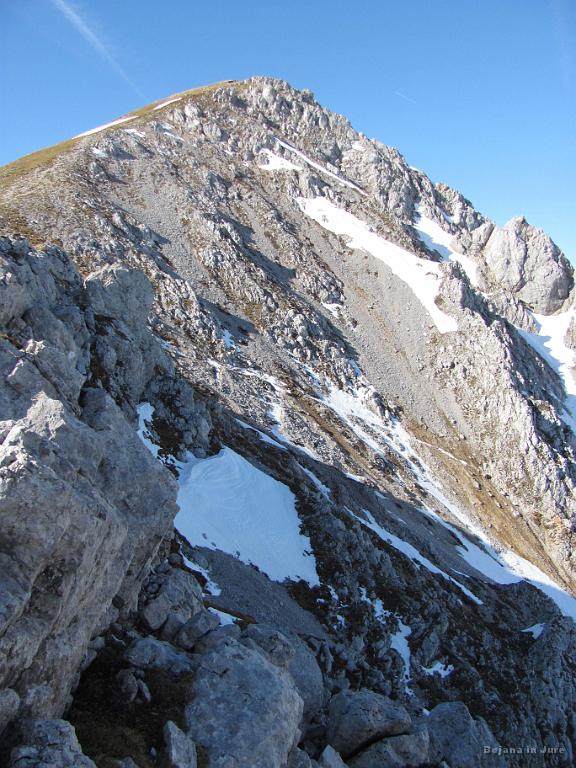 Slika_35.jpg - Pogled na Stol in melišče s poti od Zelenice.