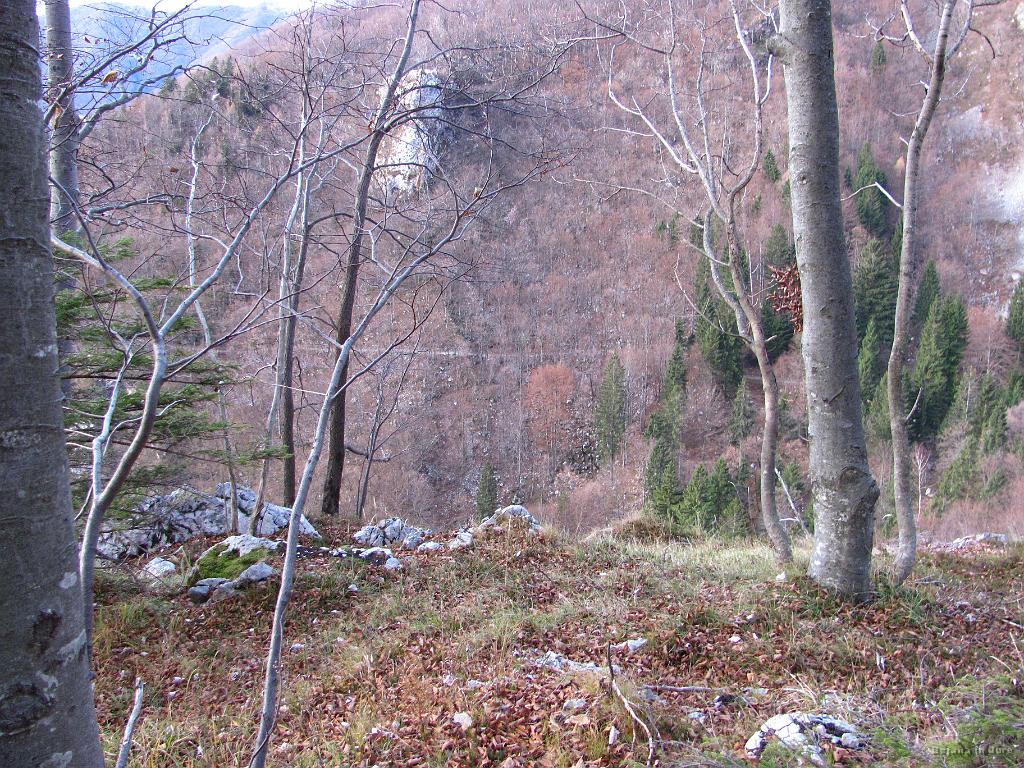 Slika_02.jpg - Po tisti potki bomo pa nazaj prišli. (Aha...in nato svizec zavije čokolado)