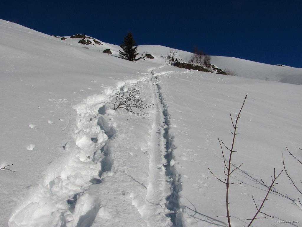 Slika_095.jpg - Sreča za naju, da je nama nekdo delal špuro.