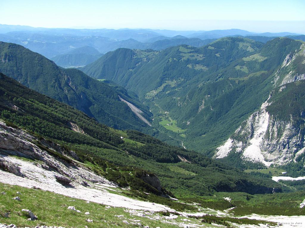 Slika_028.jpg - Dolina Tolminke je povsem budna.