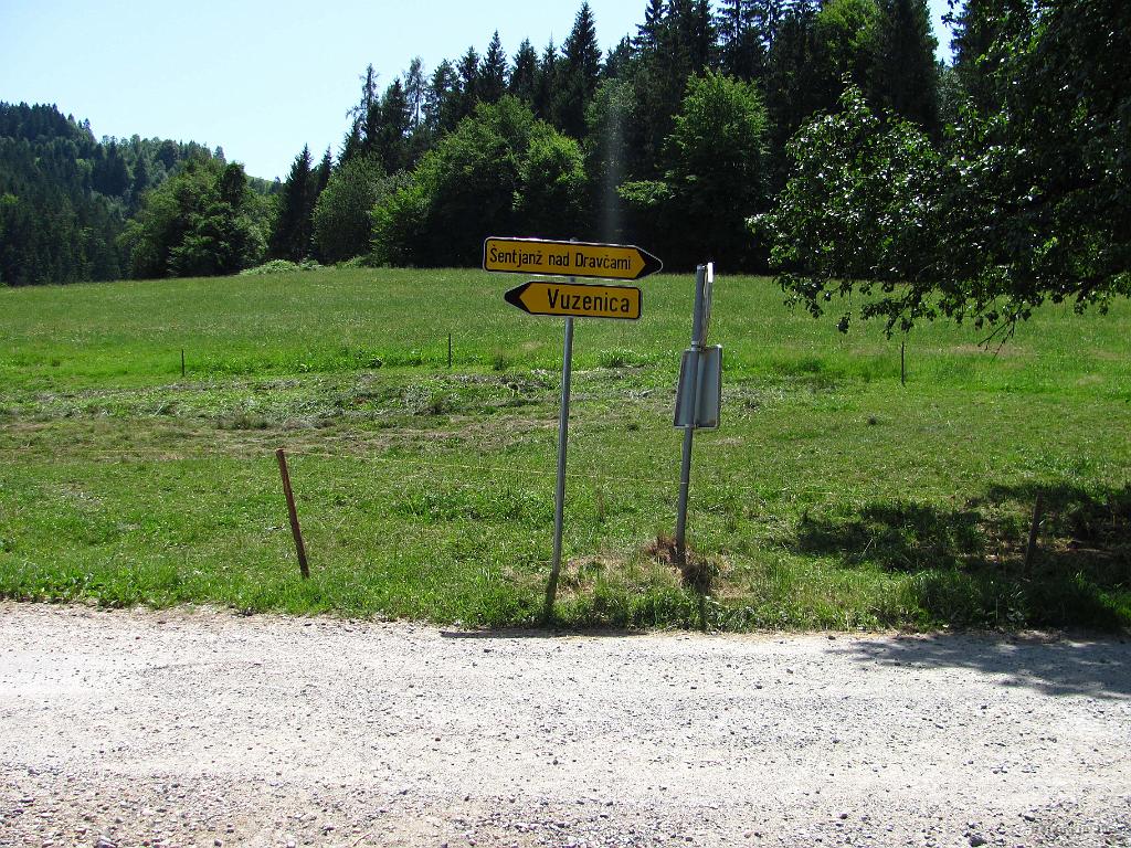 Slika_280.jpg - Vročina in visoke amplitude v profilu poti naju prepričata, da dlje od Vuzenice ne bo šlo.